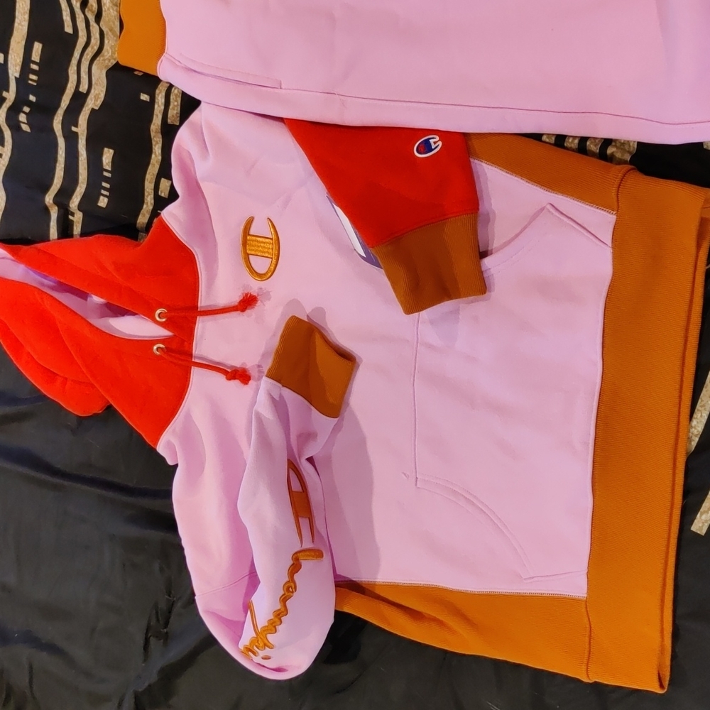 Champion Red and Pink Colorblock Hoodie and Joggers - Picture 4 of 6